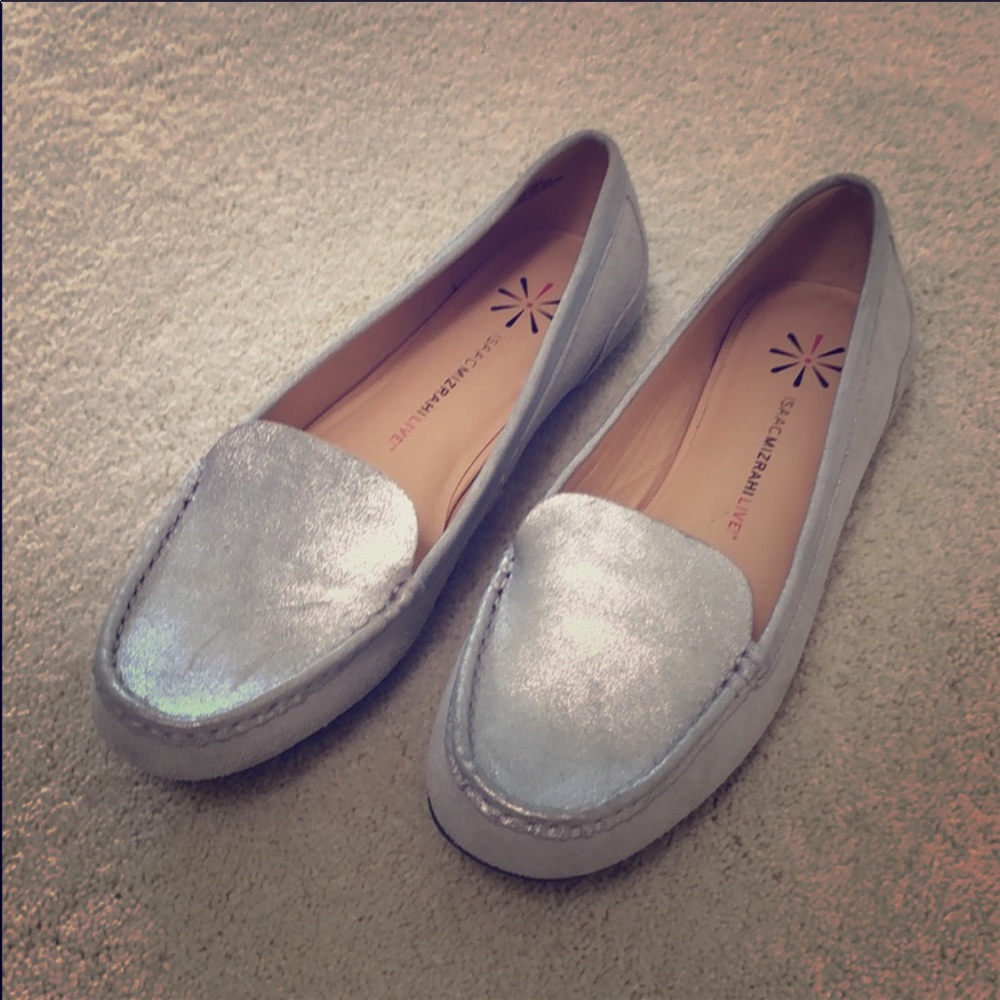 Isaac Mizrahi Silver loafers size 9